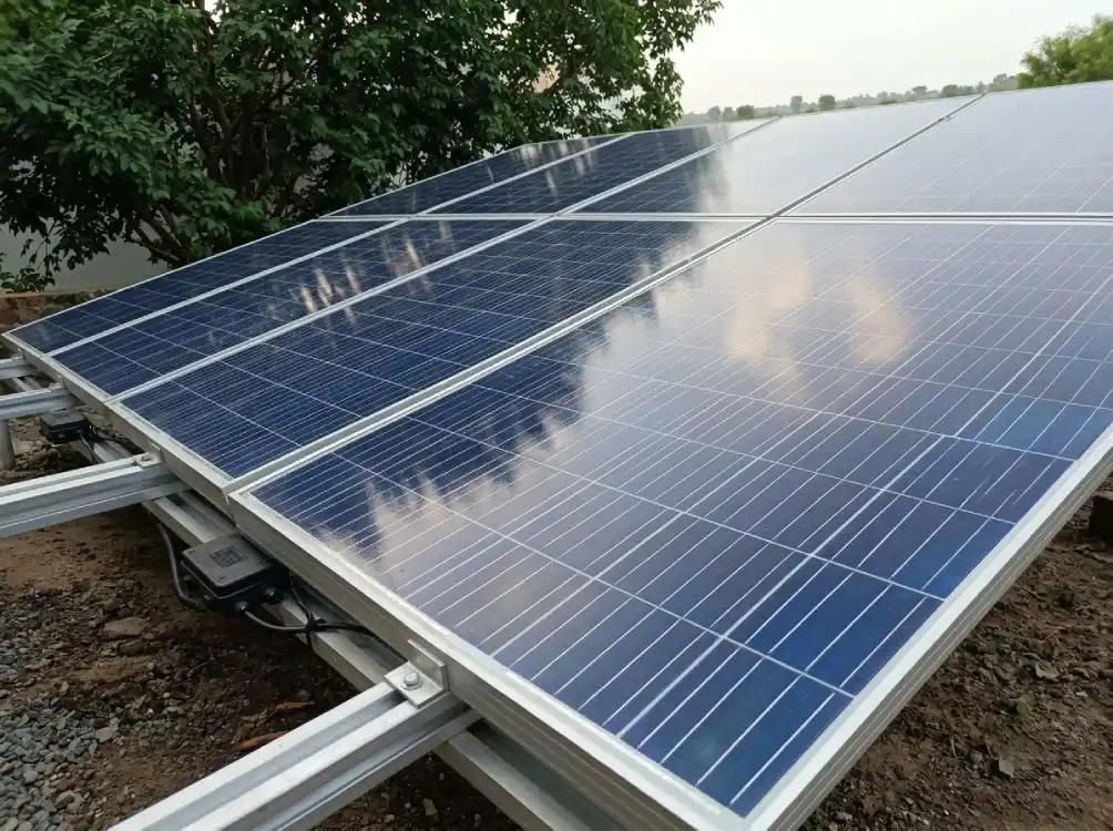 2 kW on-grid rooftop solar panel system for homes in Assam